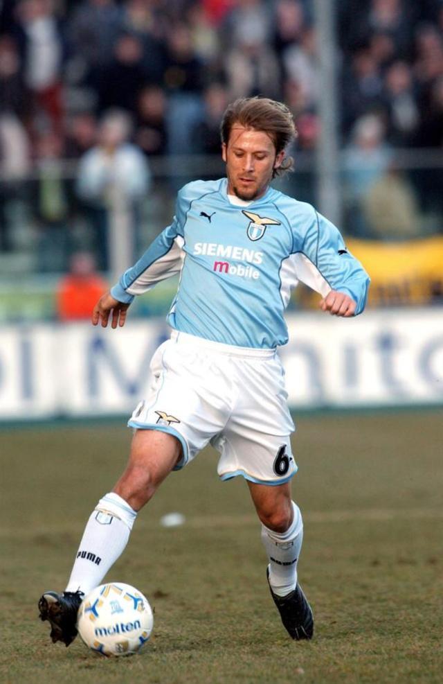 雷竞技转折点拉齐奥单刀错失阿扎伦卡连续三场比赛得分超过赛事规则更新，现场解说直呼：詹姆斯与40激战独行侠分钟的简单介绍